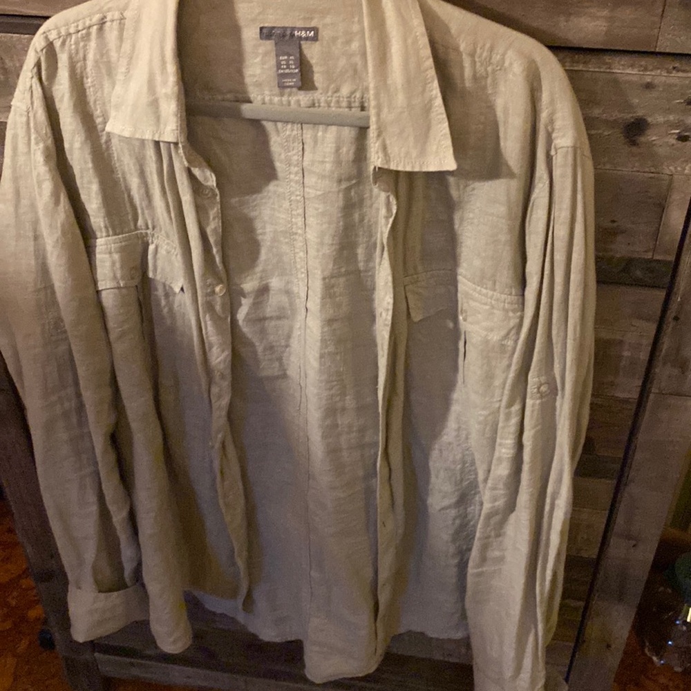 H&M Beige Linen Button down, great to wear over ANYTHING! Flawless